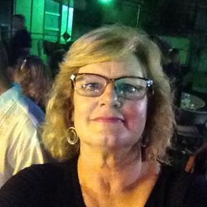 Meet your Posher, Lynette